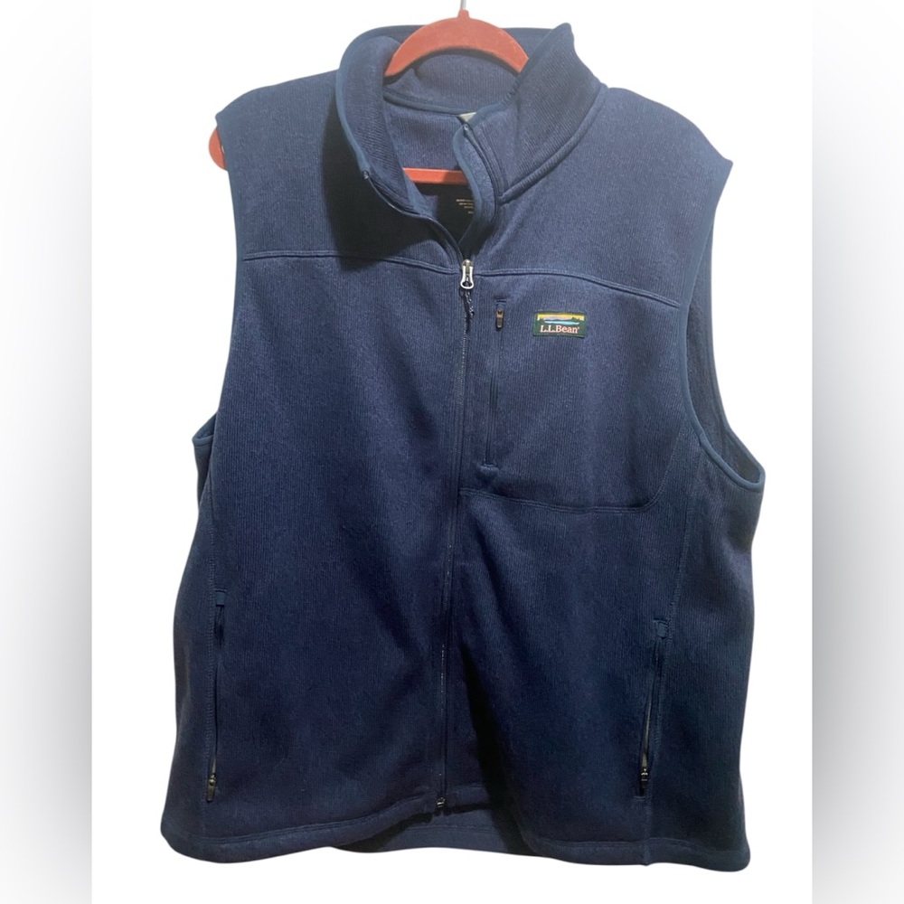 L.L. Bean Men’s Size XL Navy Blue Slightly Fitted Knit Zippered Vest Outdoors